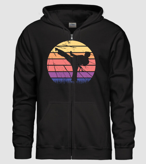 Karate Retro model negru pe tricou