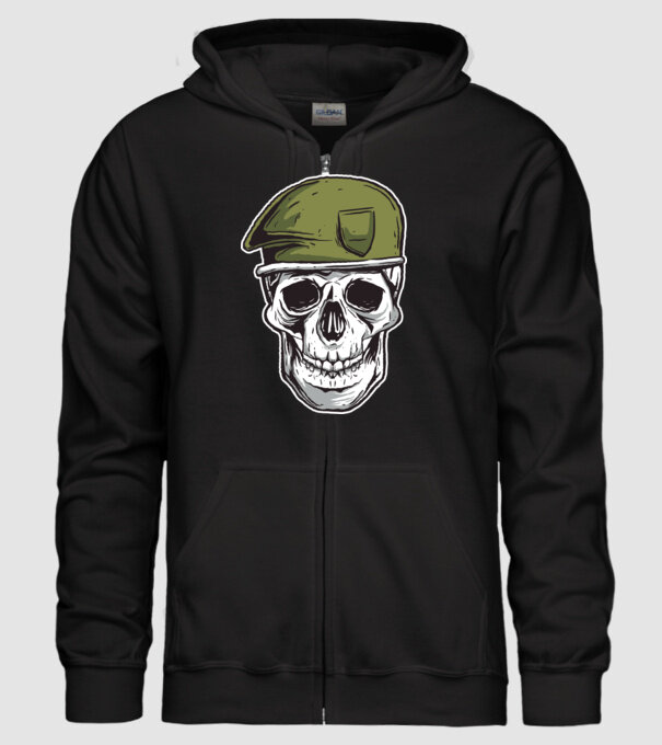 Craniu Soldat model negru pe tricou