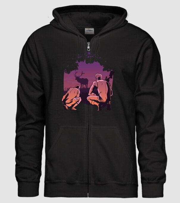 Vânătoare model negru pe tricou