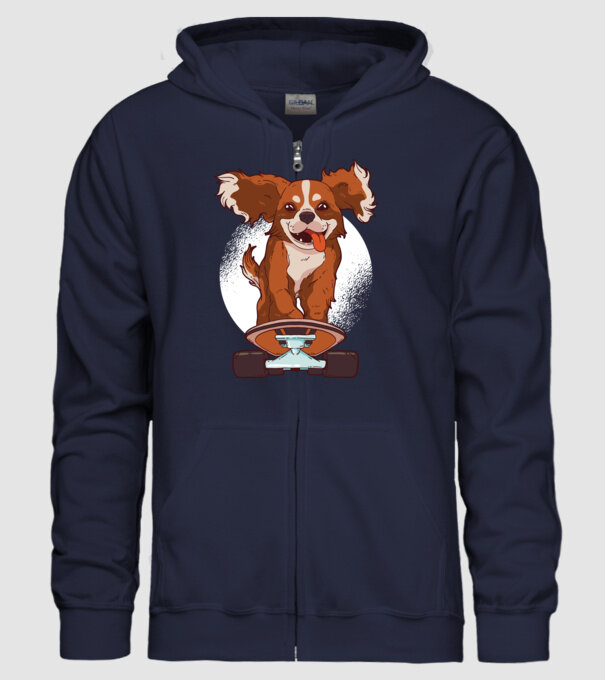 Skateboarding Cavalier King Spaniel model albastru închis pe tricou