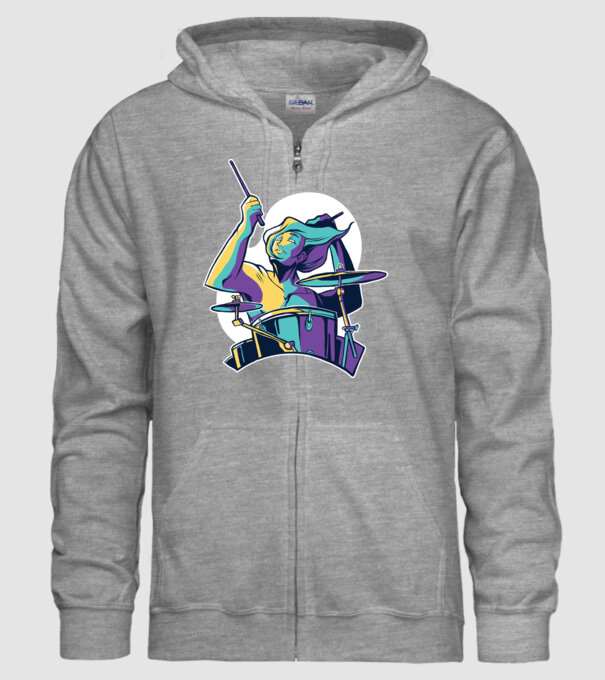 Baterist model gri pe tricou