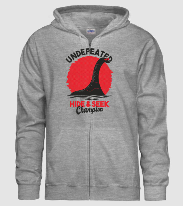 Undefeated Hide & Seek Champion model gri pe tricou