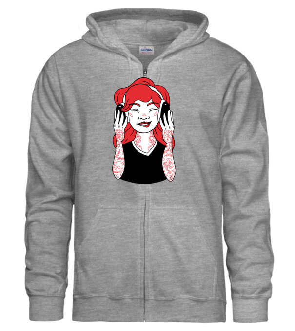  model  pe tricou