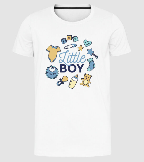 Băiețel model alb pe tricou