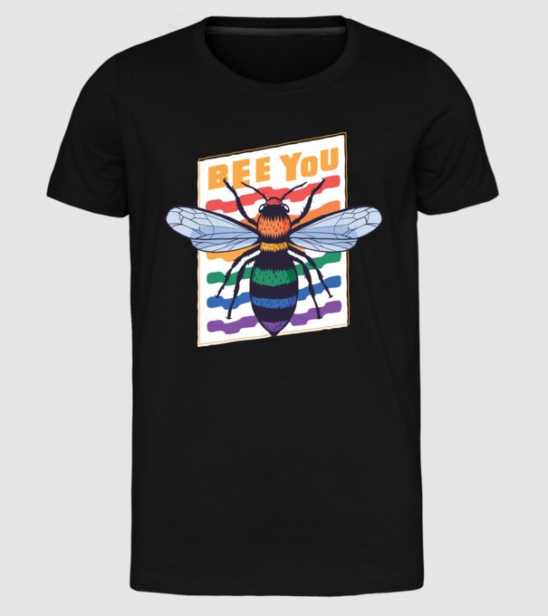 Bee You Pride model negru pe tricou