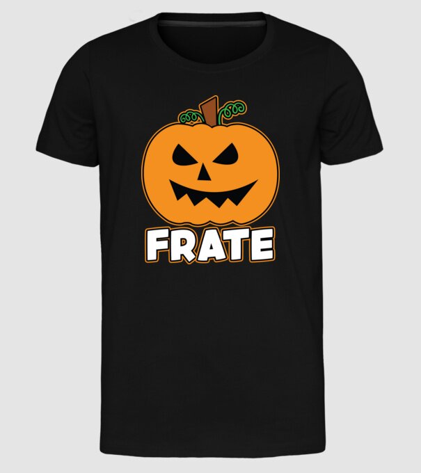 frate model negru pe tricou