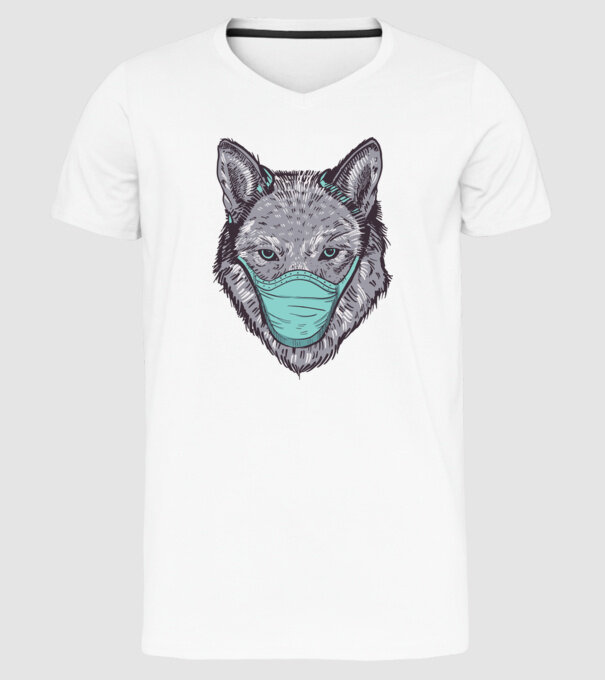 model alb pe tricou