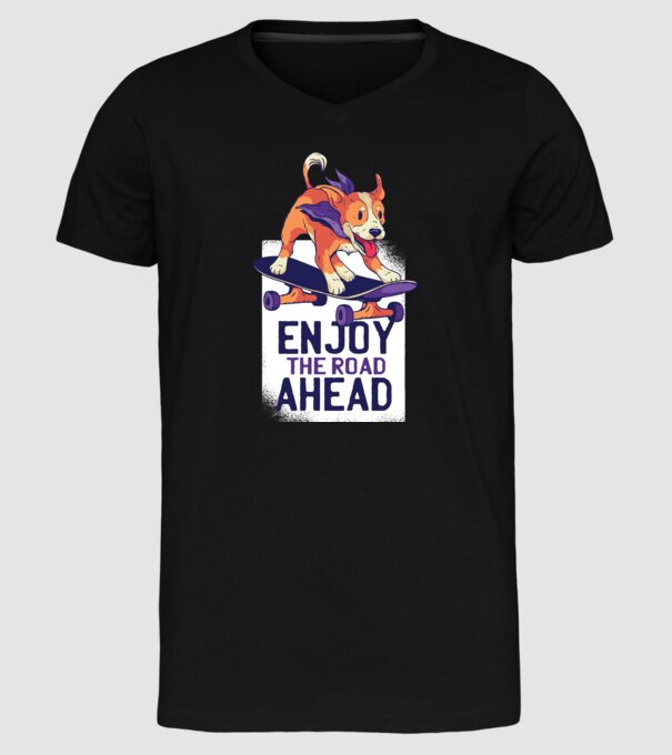 Câine Skateboarder model negru pe tricou
