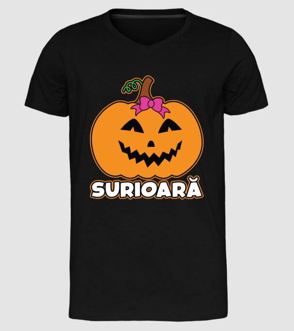 surioară model negru pe tricou
