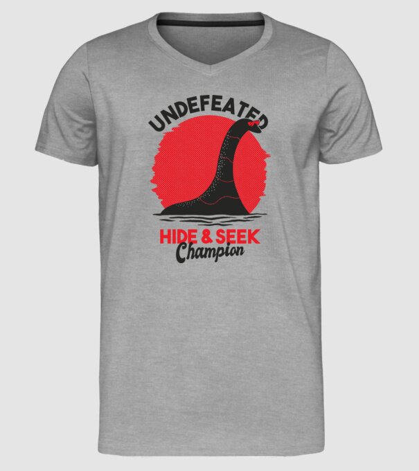 Undefeated Hide & Seek Champion model gri pe tricou