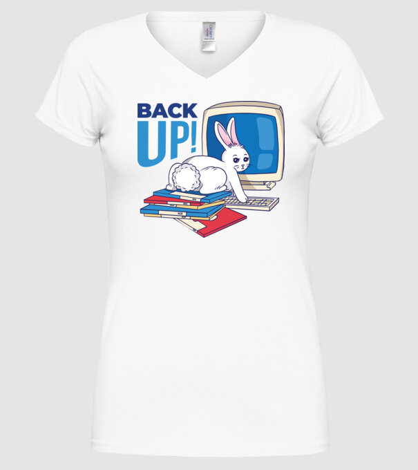 Back up bunny model alb pe tricou