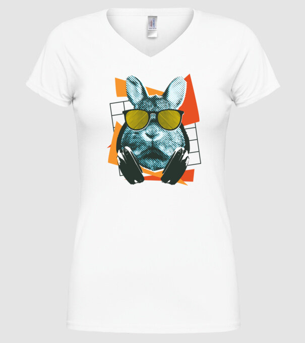 DJ Iepure model alb pe tricou