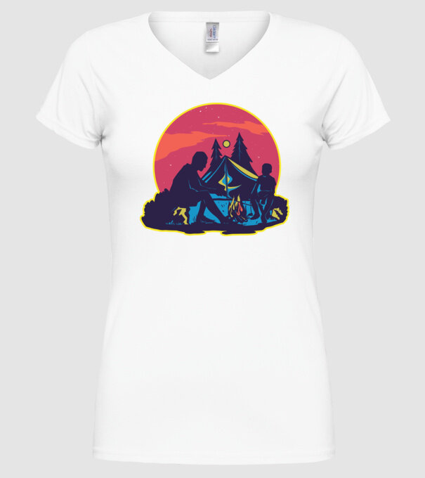 Campare pe timp de noapte model alb pe tricou
