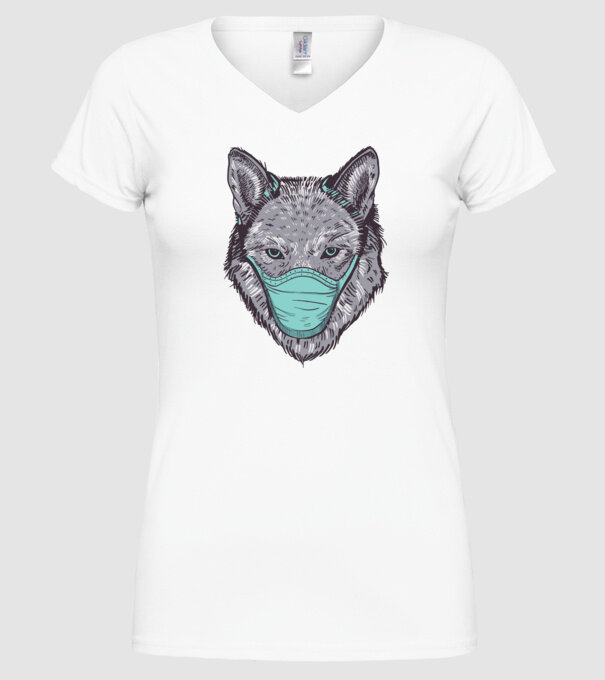 model alb pe tricou