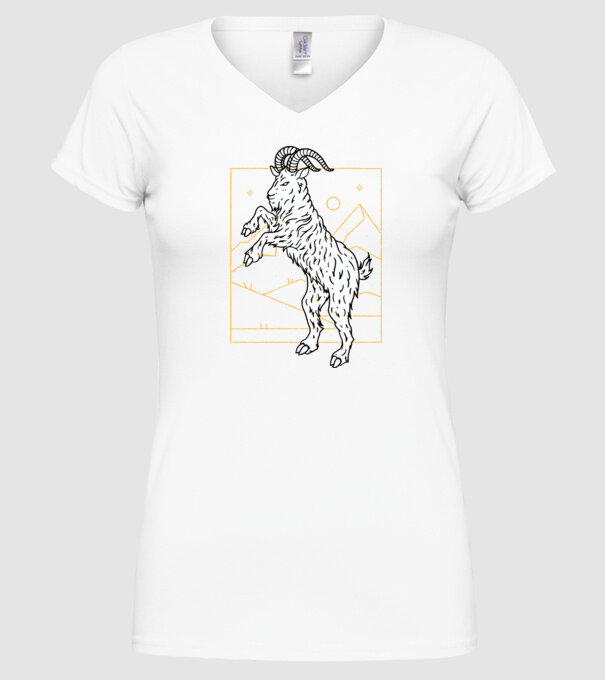 Capră model alb pe tricou
