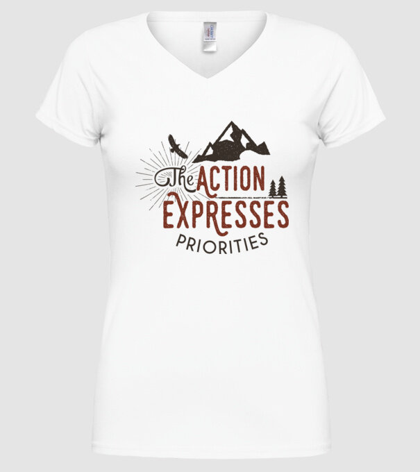 The action expresses priorities model alb pe tricou