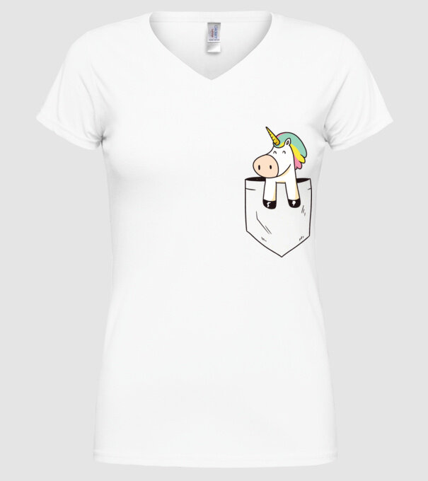 Unicorn Buzunar model alb pe tricou