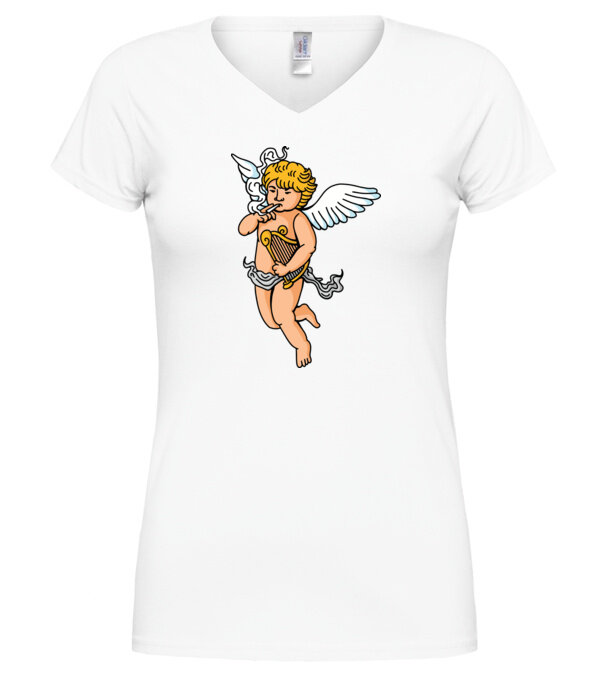  model  pe tricou