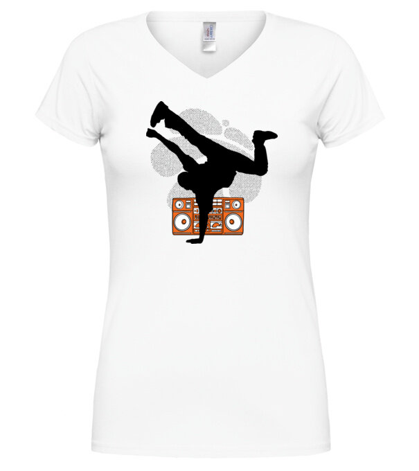  model  pe tricou