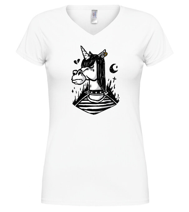  model  pe tricou