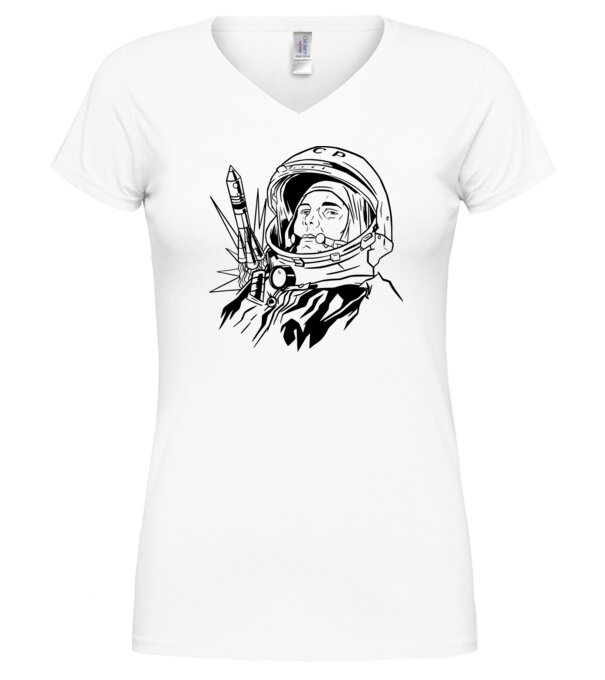  model  pe tricou