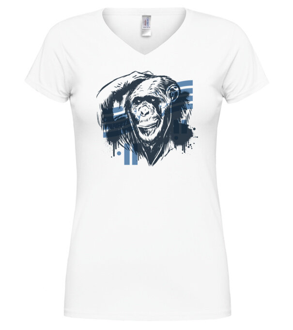  model  pe tricou