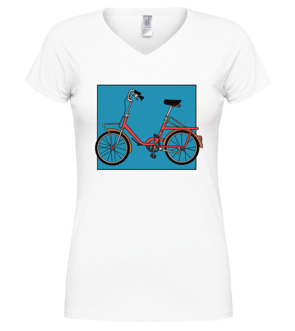  model  pe tricou