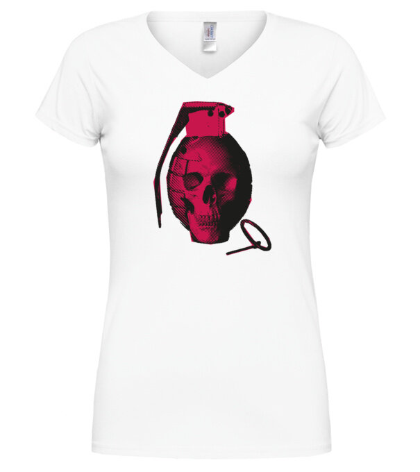  model  pe tricou