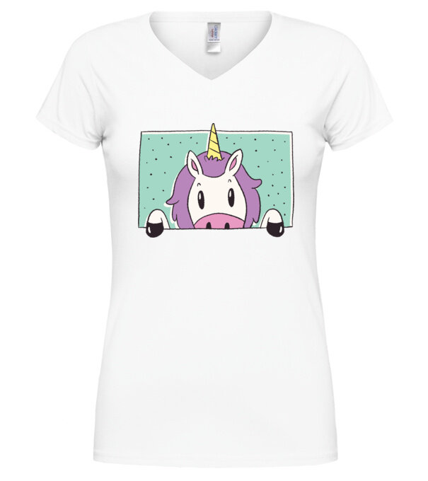  model  pe tricou
