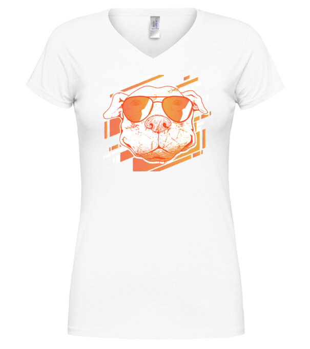  model  pe tricou