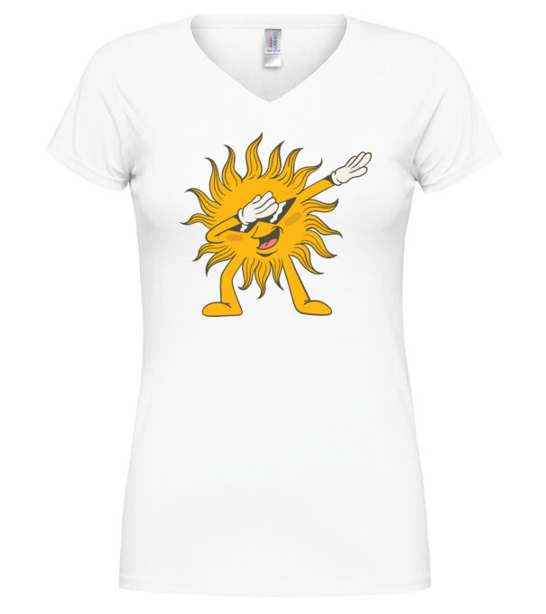  model  pe tricou