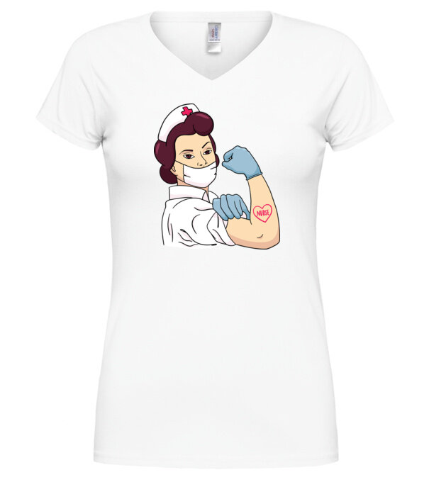  model  pe tricou