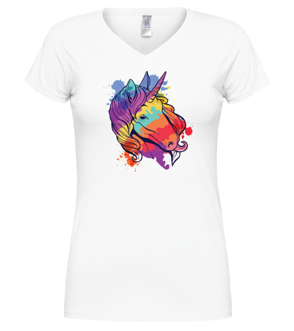  model  pe tricou