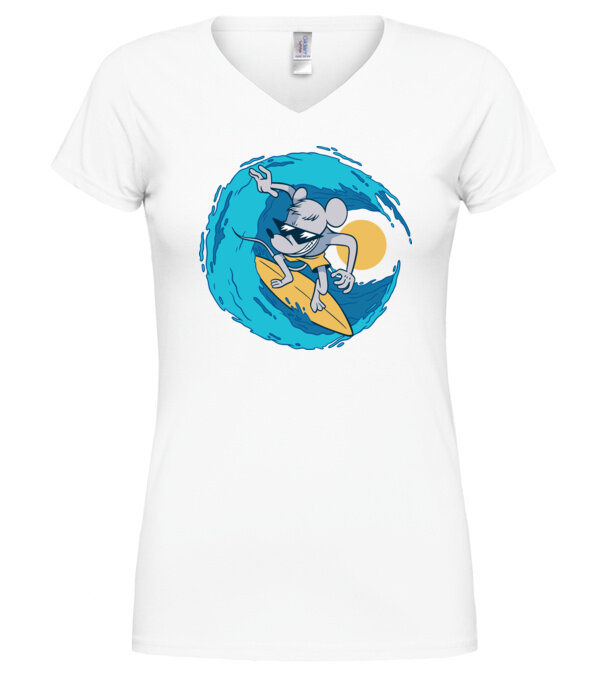  model  pe tricou