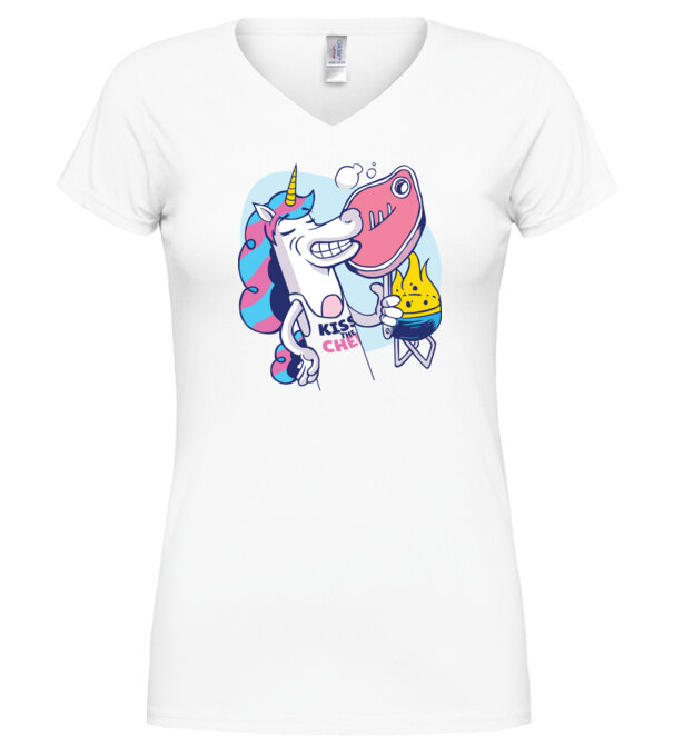  model  pe tricou