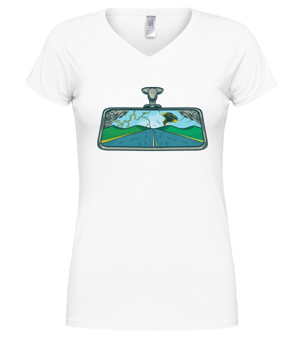  model  pe tricou
