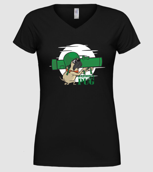 Mops Bazooka model negru pe tricou