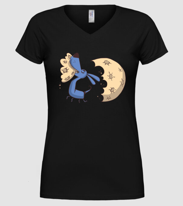 Câine Luna Mușcătură model negru pe tricou