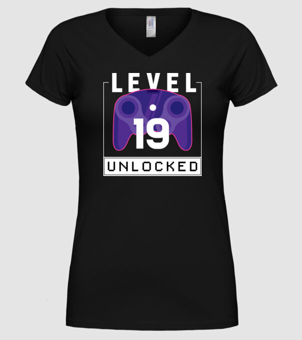 Level 19 Unlocked Gamer Birthday model negru pe tricou