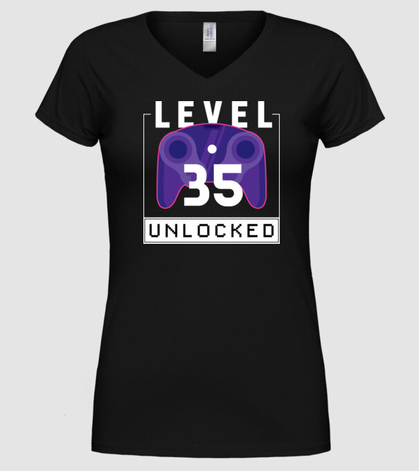 Level 35 Unlocked Gamer Birthday model negru pe tricou