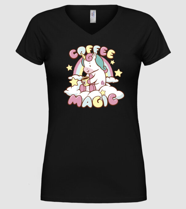 Cafea Magică Unicorn model negru pe tricou