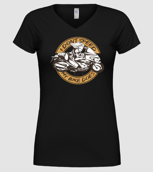 Fată Motociclist model negru pe tricou