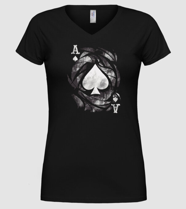 As de pică model negru pe tricou