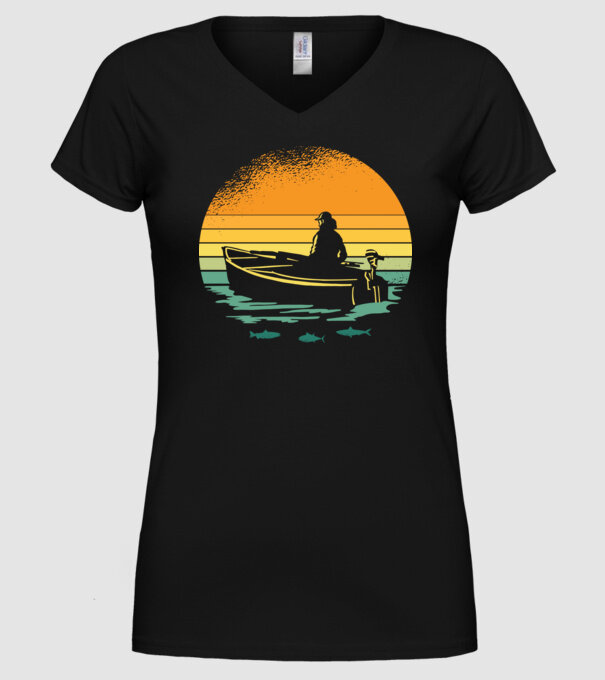 Retro cu Barcă model negru pe tricou