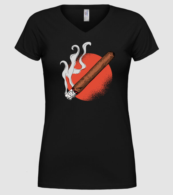 Trabuc model negru pe tricou