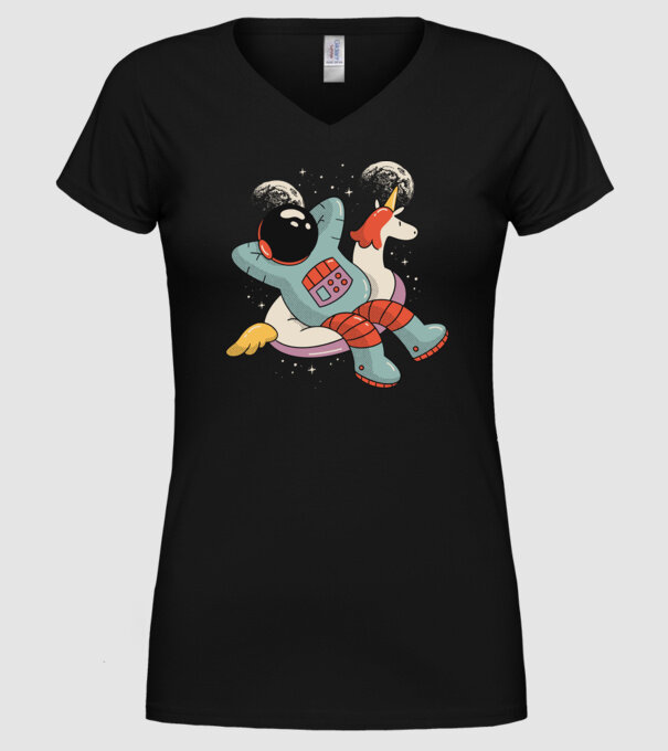 Odihnă Astronaut model negru pe tricou