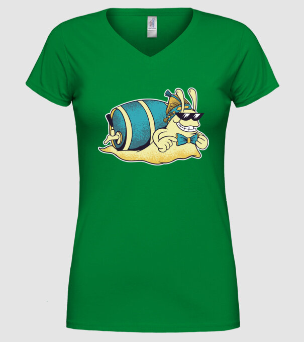 Melc model verde pe tricou