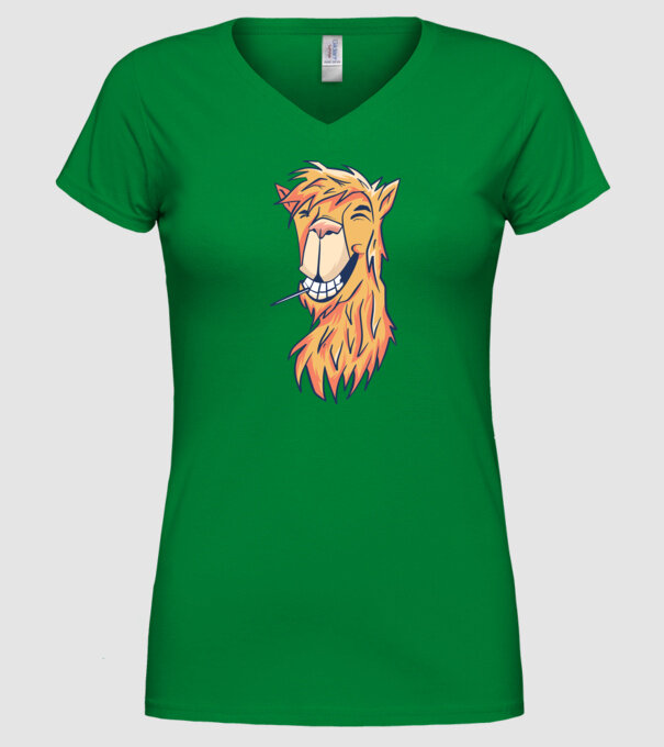 Cap de Lama model verde pe tricou