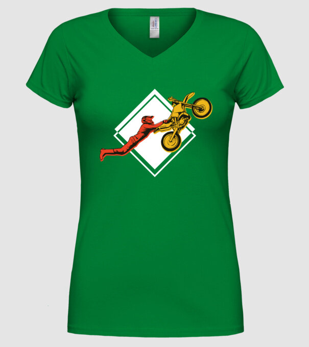 Săritură motocicletă model verde pe tricou
