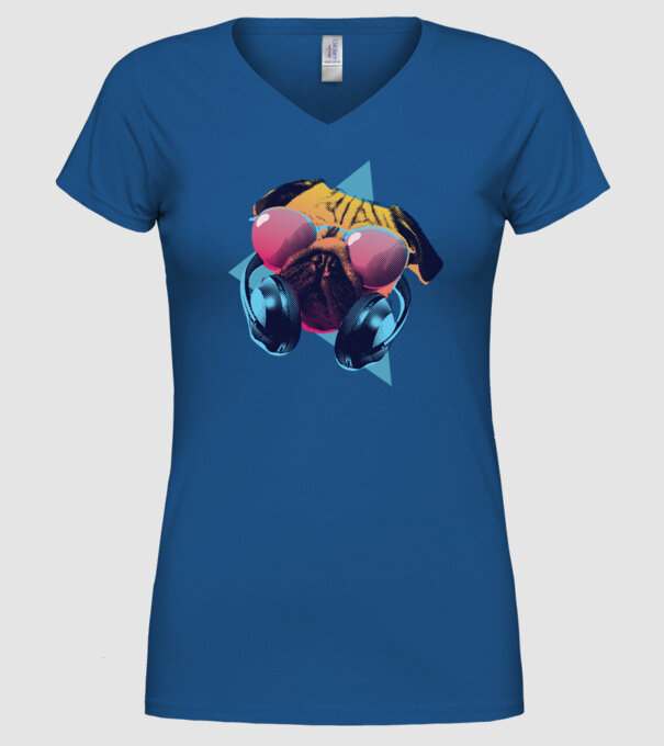 Mops cu căști model albastru regal pe tricou